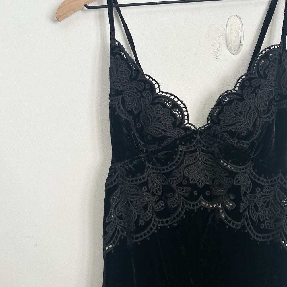 FARM Rio Richelieu Velvet Slip Dress Black Size M - Picture 7 of 10